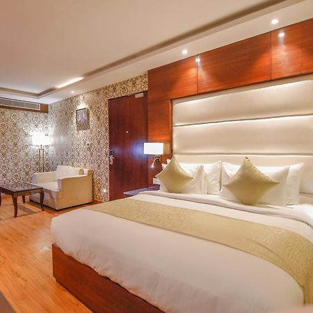 Hotel The Grand Parisian Delhi  Exterior foto
