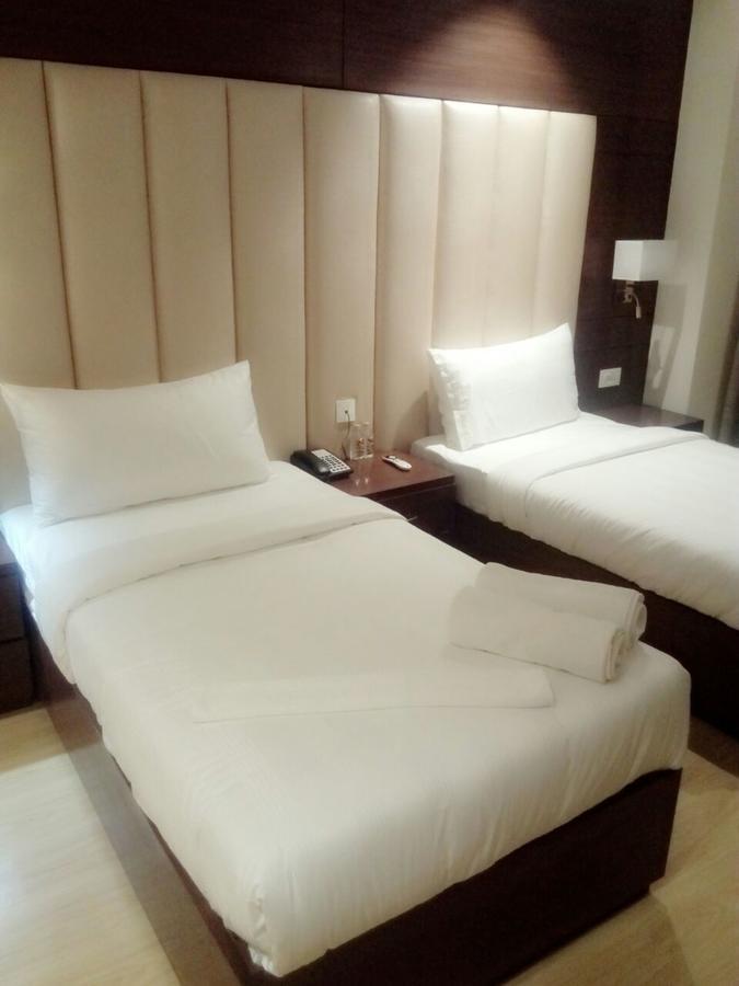 Hotel The Grand Parisian Delhi  Exterior foto