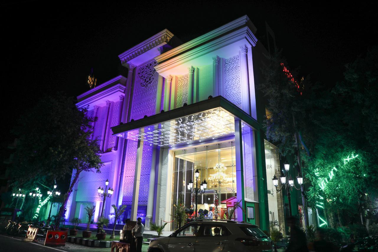 Hotel The Grand Parisian Delhi  Exterior foto
