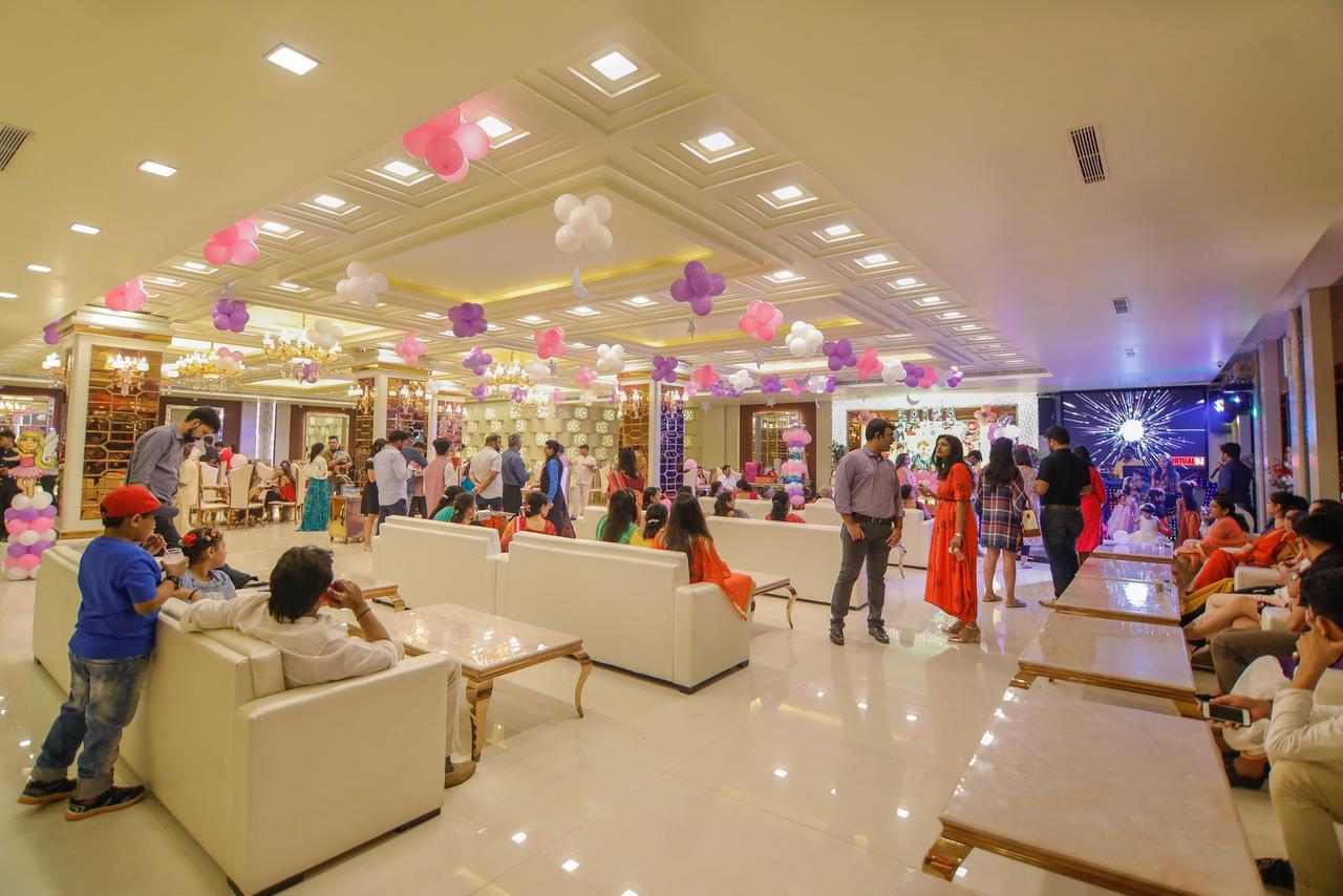 Hotel The Grand Parisian Delhi  Exterior foto