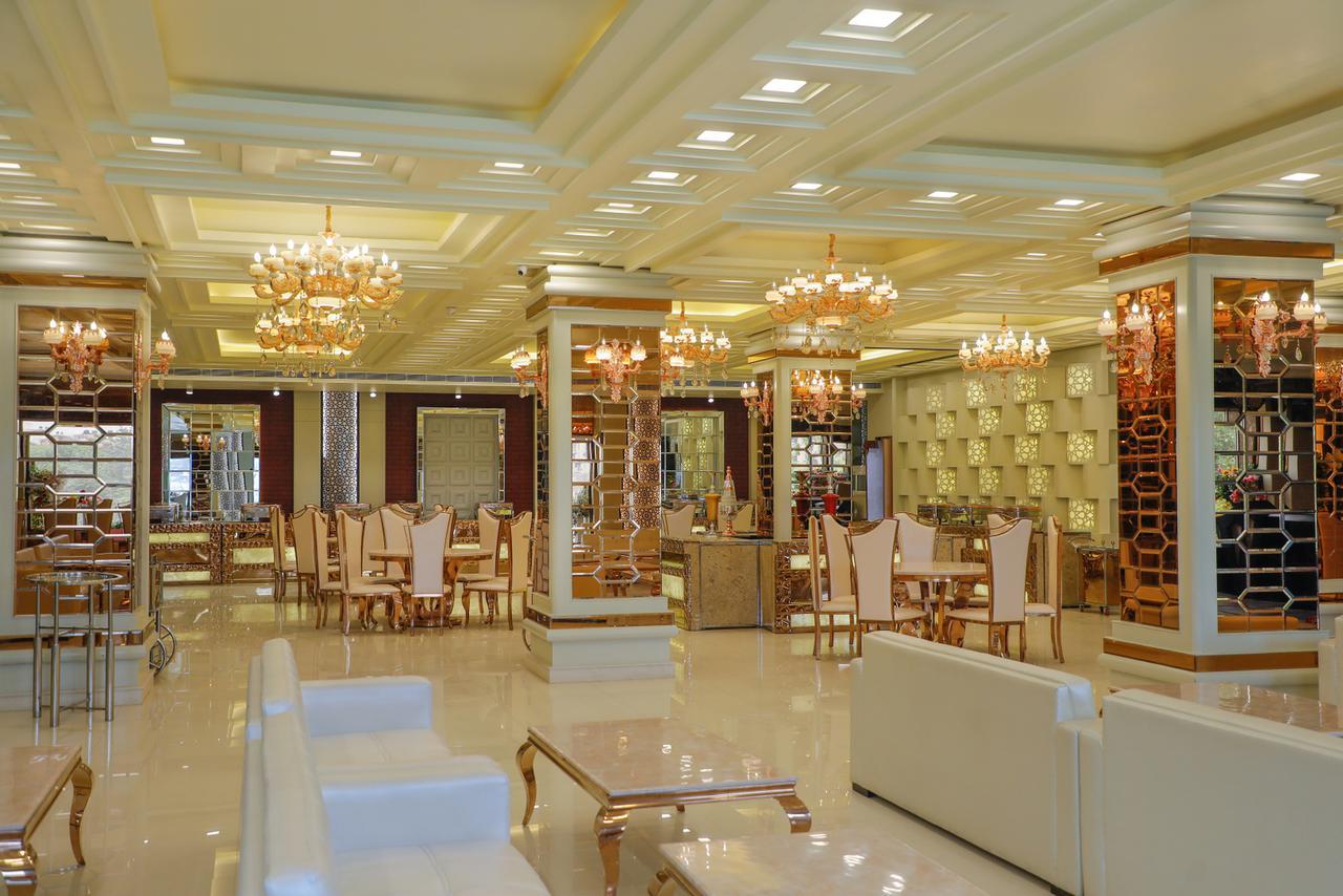 Hotel The Grand Parisian Delhi  Exterior foto