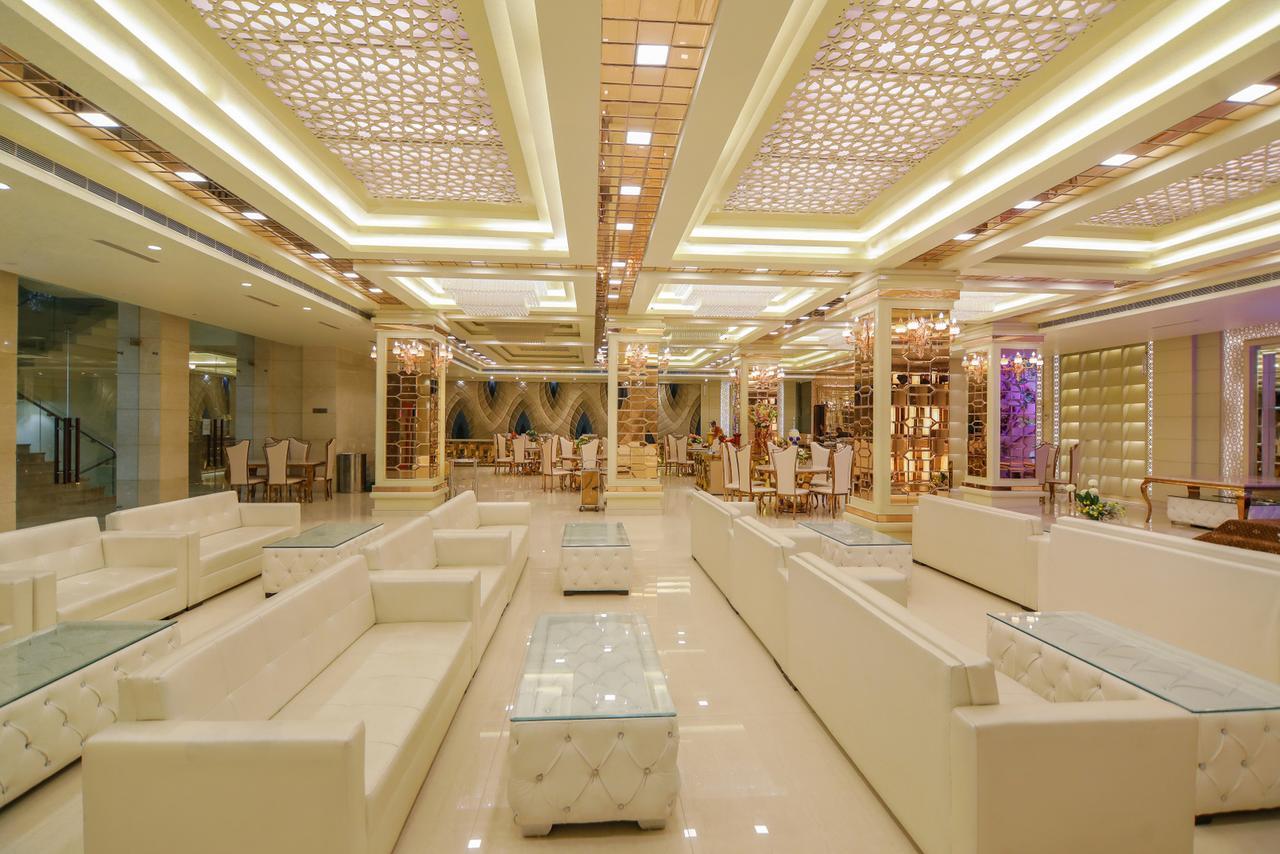 Hotel The Grand Parisian Delhi  Exterior foto