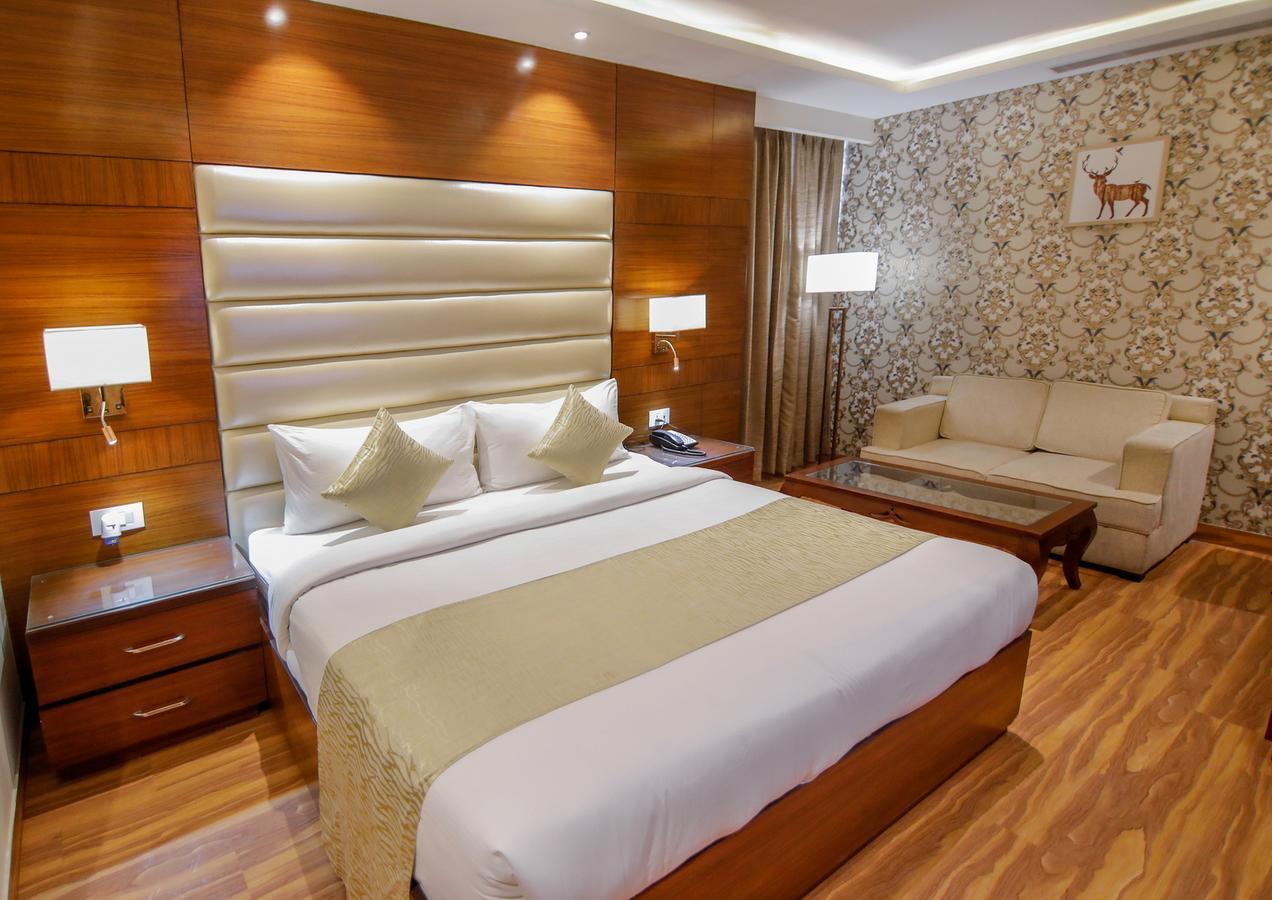 Hotel The Grand Parisian Delhi  Exterior foto